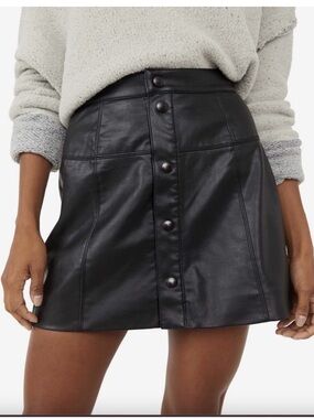 Free People Black Vegan Leather Snap Button Mini Skirt Size 0